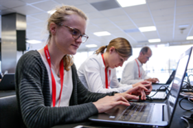 OutSystems leidt ontwikkelaars gratis op met OutSystems Developer School-programma